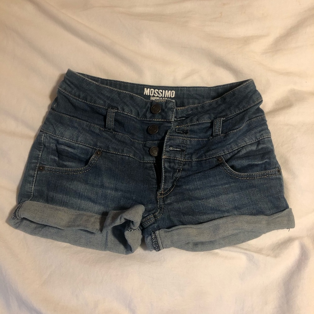 High wasted shorts